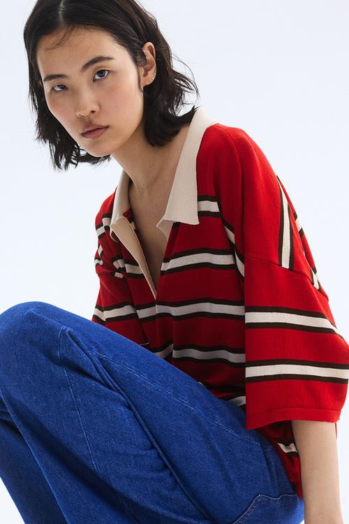 Oversized fine-knit polo shirt - red/striped