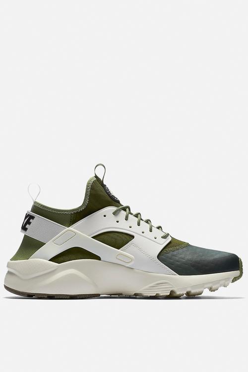Air Huarache Run Ultra SE