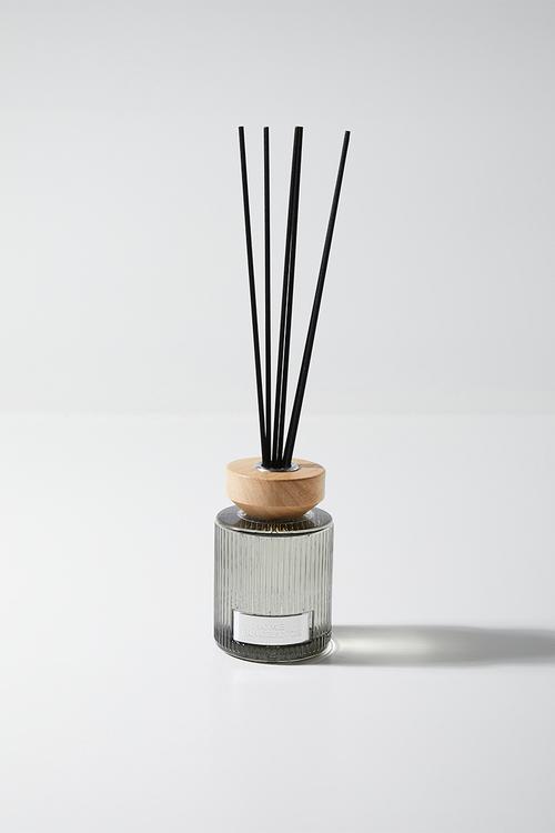 Sandalwood diffuser