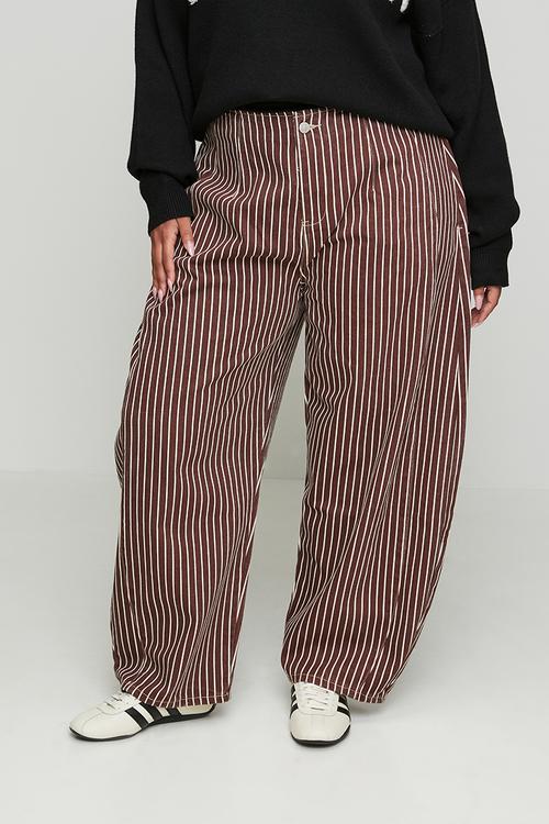 Plus Contour Waist Barrel Leg Jeans - Choc Stripe