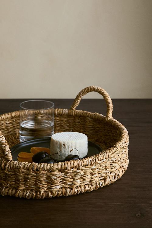 Round straw tray - beige