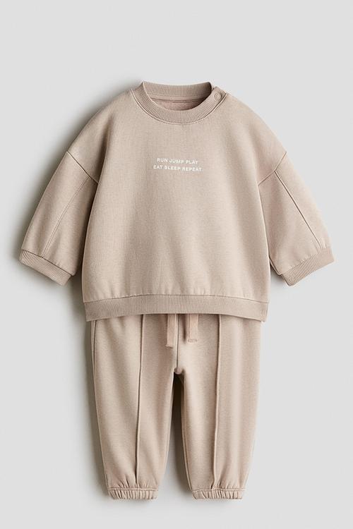 2-Piece printed sweatshirt set - light beige/run jump play
