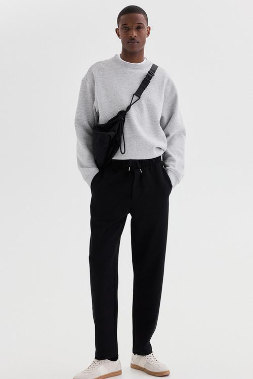 Regular fit joggers - black
