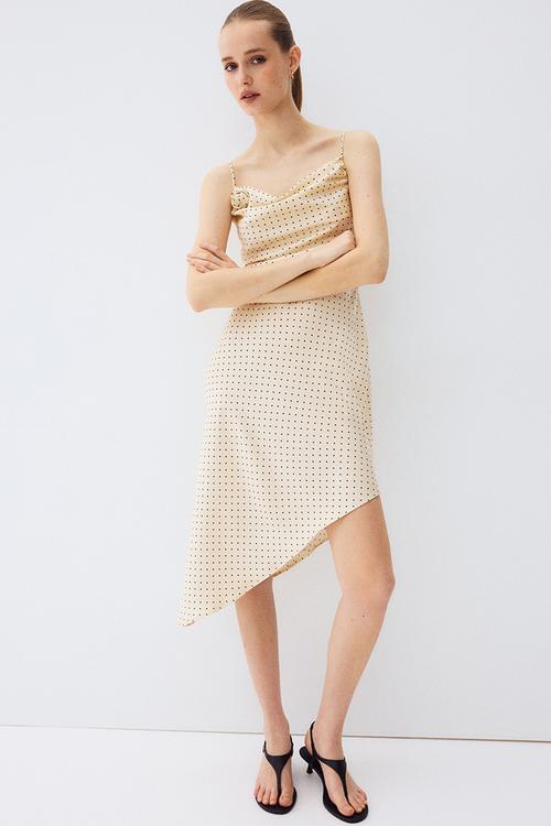 Asymmetric satin dress - light beige/spotted