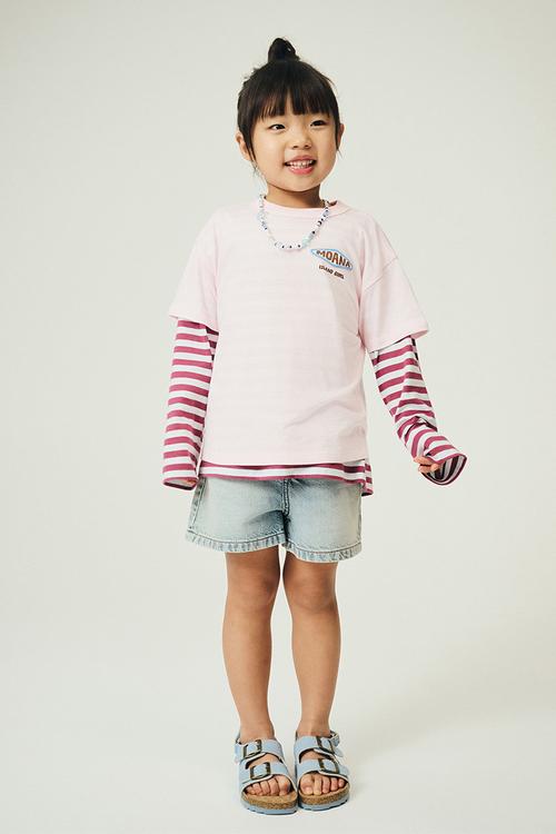 License Drop Shoulder Short Sleeve Tee - Lcn Dis Moana Island Girl/Tea Party Pink