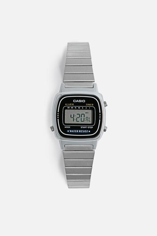 Digital retro watch LA-670WA-1DF-silver