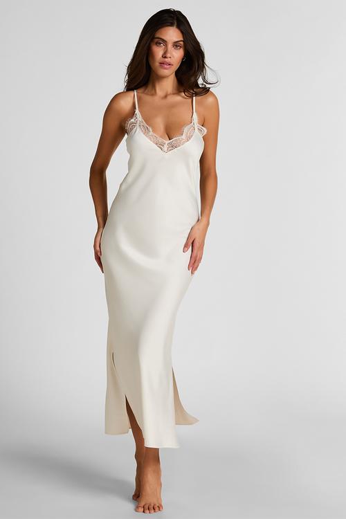Sd satin lace long nightie - gardenia