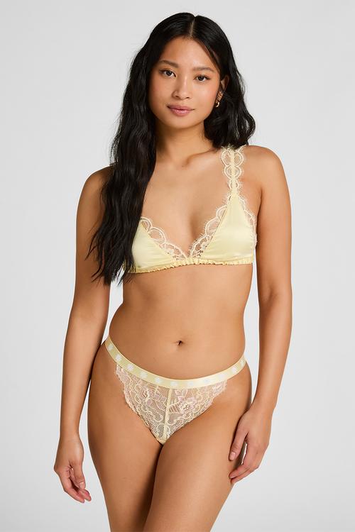 Kiss string l - anise flower