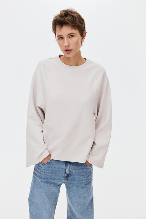 Oversized interlock top - light greige