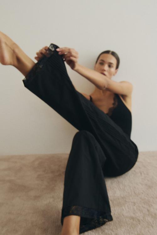 Lace-trimmed drawstring trousers - black