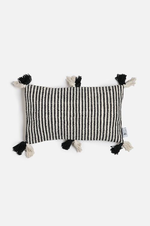Tassel cushion cover