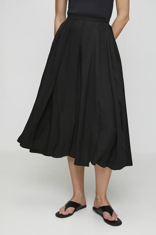 Wmn Estelle Layered Petal Maxi Skirt - Black