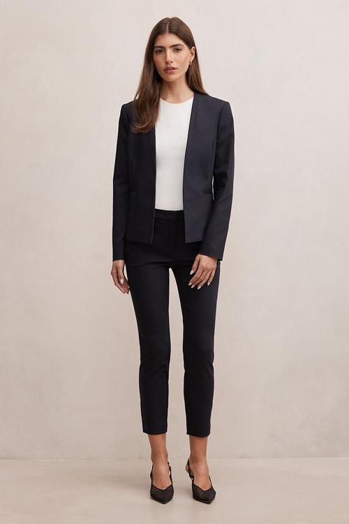 Farrah fitted blazer in navy suit