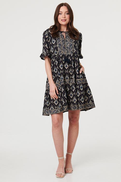 Half Sleeve A-Line Midi Dress With Neck Tie Border Print - Navy