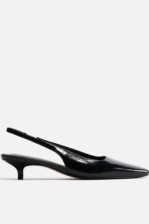 Kitten-heeled slingbacks - black