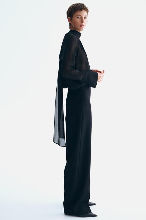 Scarf-collar blouse - black