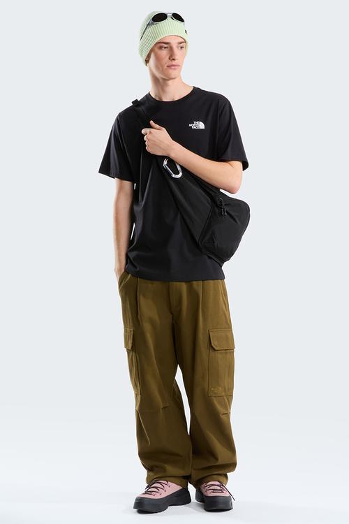 M VERTICAL REG SS TEE-GRAPHIC TNF BLACK