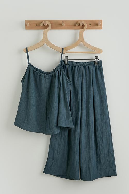 Flared tank top & extra wide leg pants - blue