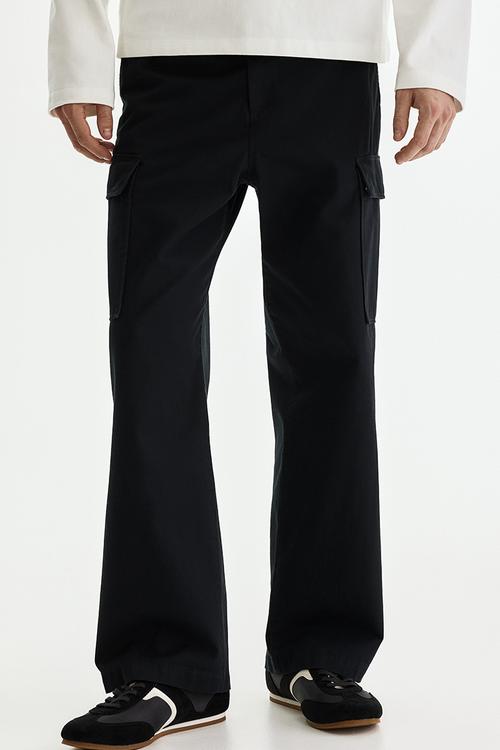 Relaxed fit cotton cargo trousers - black