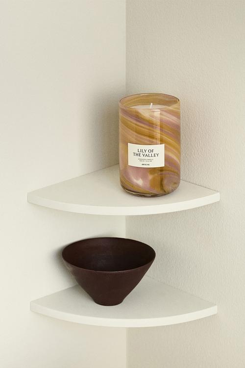 Scented candle in glass holder - lily of the valley