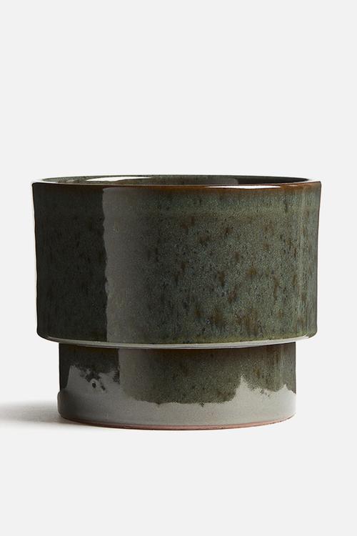 Terracotta plant pot - green