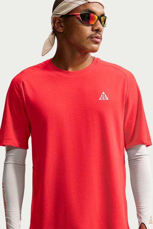 ACG "Solar Chase" Men's Dri-FIT ADV Trail Running Top - Crimson Red