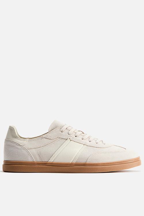 Trainers - white