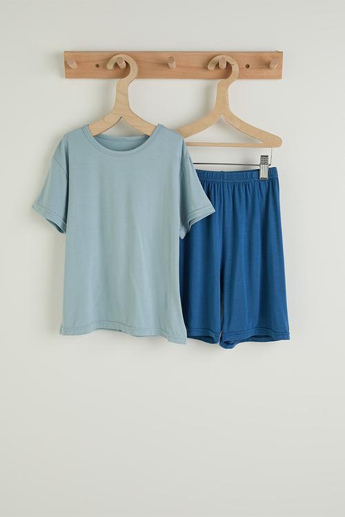 Tee and shorts - blue