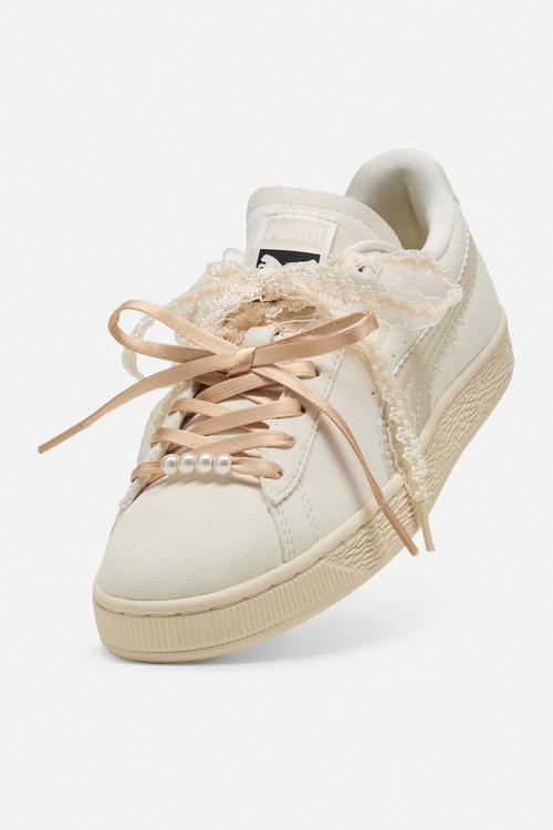 Suede Bloom