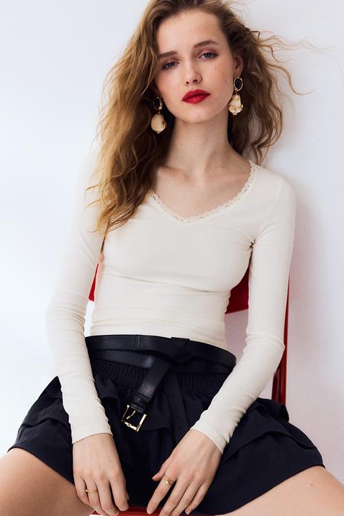 Lace-trimmed jersey top - cream