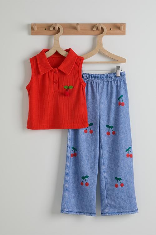 Top & jeans - red & blue