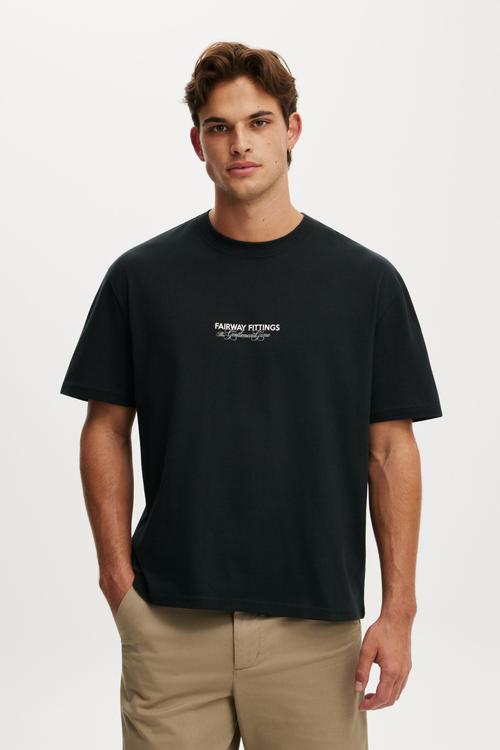 Everyday Fit Graphic T-Shirt-Black / Fairway Fittings
