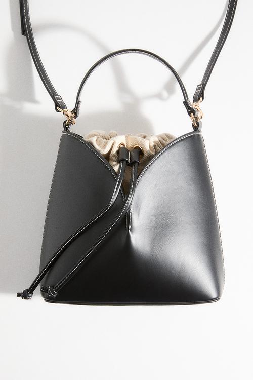 Crossbody bucket bag - black