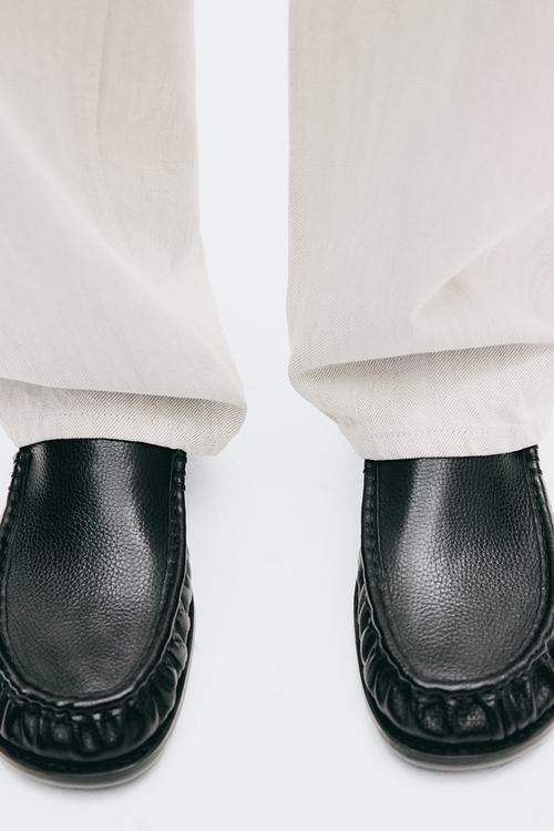 H&M Atelier:?Leather loafers - black