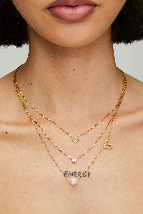 Trendy Triple-Strand Pearl And Heart Necklace - Gold