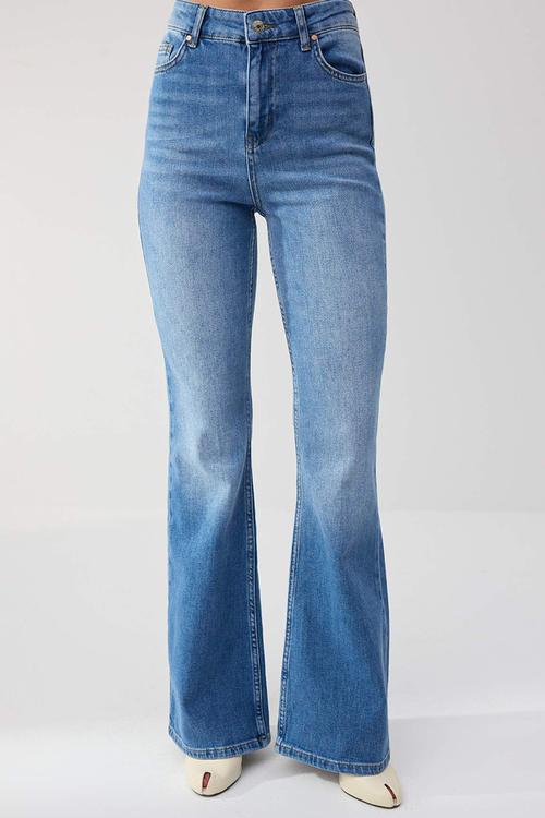 Wardrobe Essentials High-Waist Stretch Flare Jeans - Blue