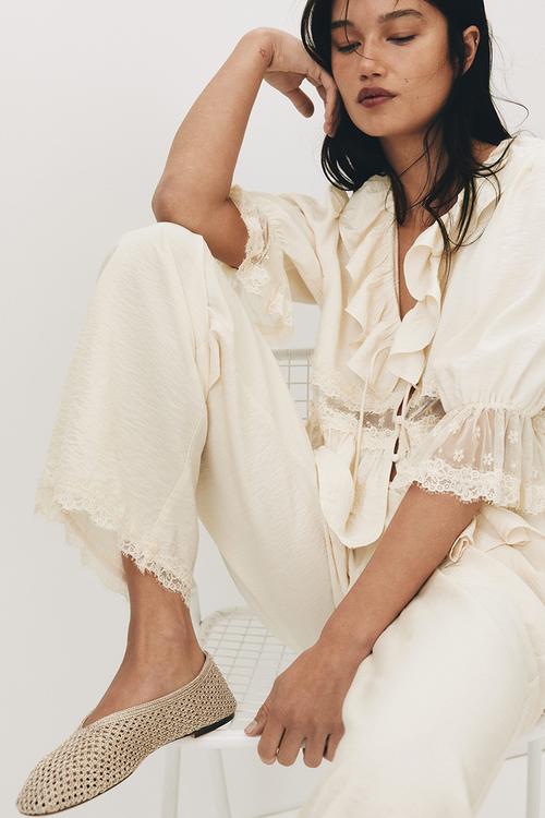 Lace-trimmed drawstring trousers - light beige