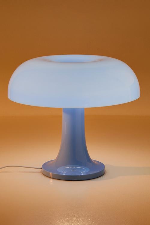 Mushroom-shaped lamp - serene blue
