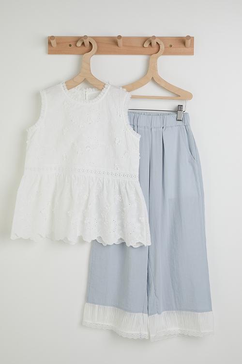 Broderie peplum top & wide leg jeans - white/blue