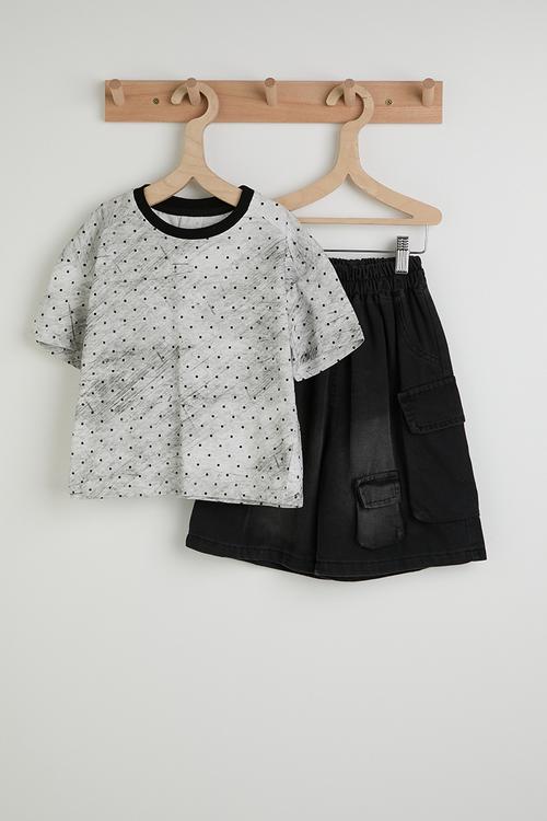 Crew neck tee with shorts - dirty white/black