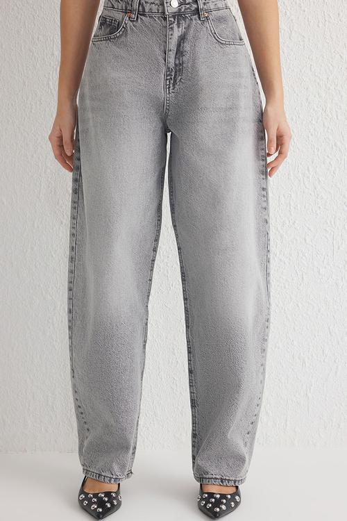 High-Waist Skater Jeans - Grey