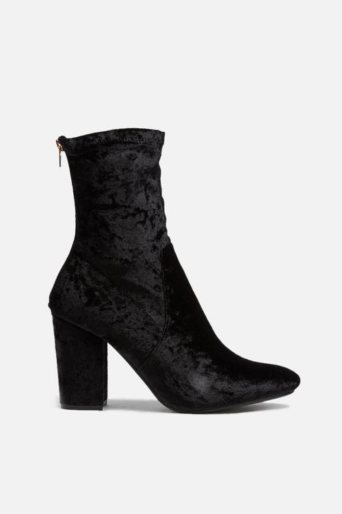 Leeds velvet boot
