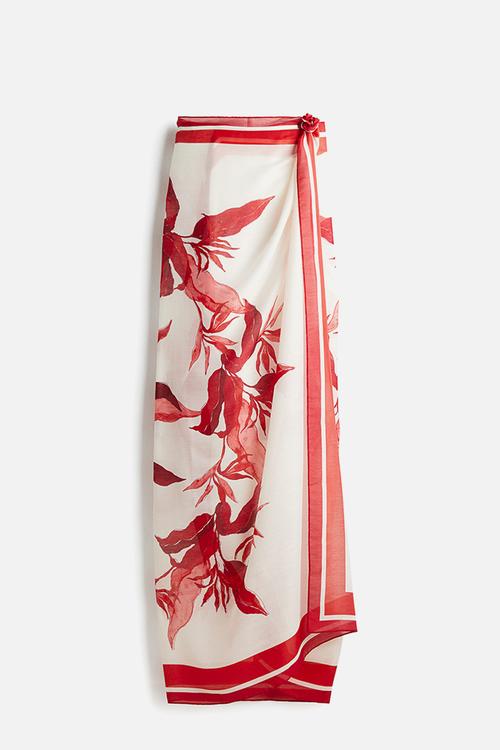 Sarong - white/red patterned
