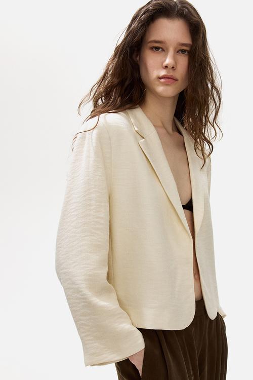 Short blazer - cream