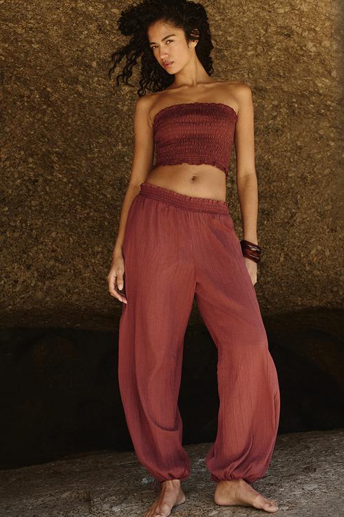 Crinkled beach trousers - rust brown