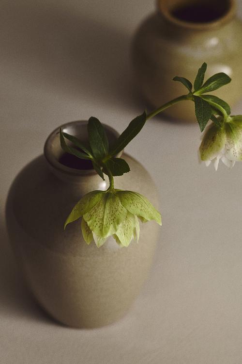 Mini terracotta vase - khaki beige