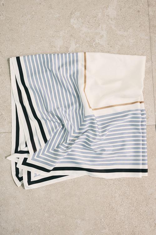 Patterned scarf - blue/patterned