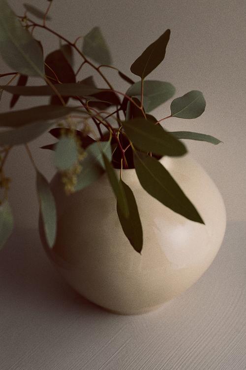 Irregular stoneware vase - light yellow