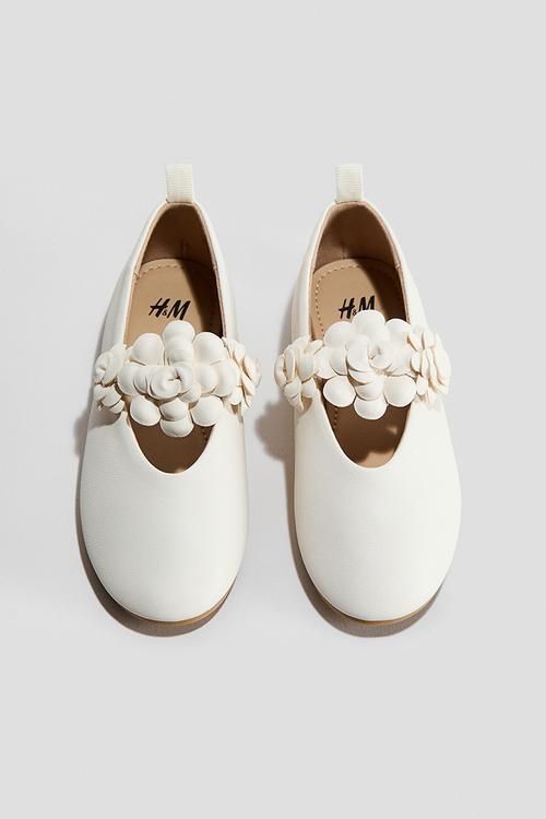 Appliqued ballet pumps - cream