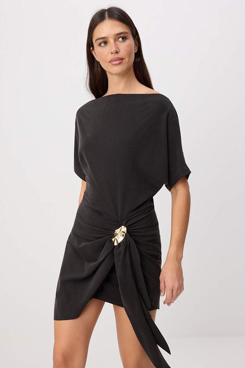 Premium Lyocell Bell-Shaped Mini Knit Dress with Accessory Detail - Black